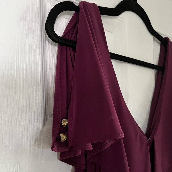 Le Chateau dress - Picture 2 of 4